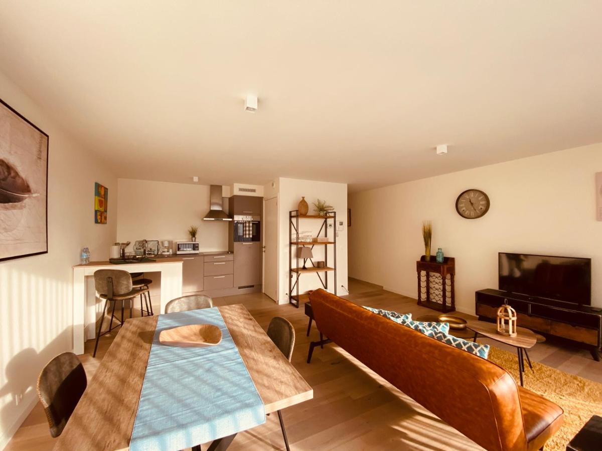 Luxury Apartment Mons City Center ภายนอก รูปภาพ