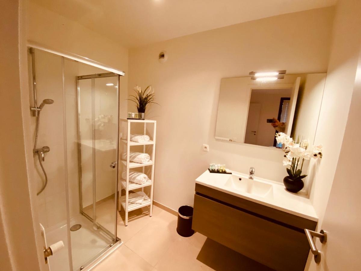 Luxury Apartment Mons City Center ภายนอก รูปภาพ